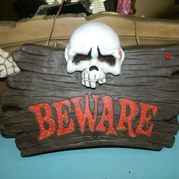 Gemmy Halloween Fiber Optic Beware Sign Lights & Sounds Skull RARE - Picture 1 of 2